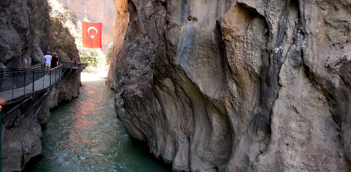 Antalya Ücretsiz Kamp Alanları - Saklıkent Kamp Alanı
