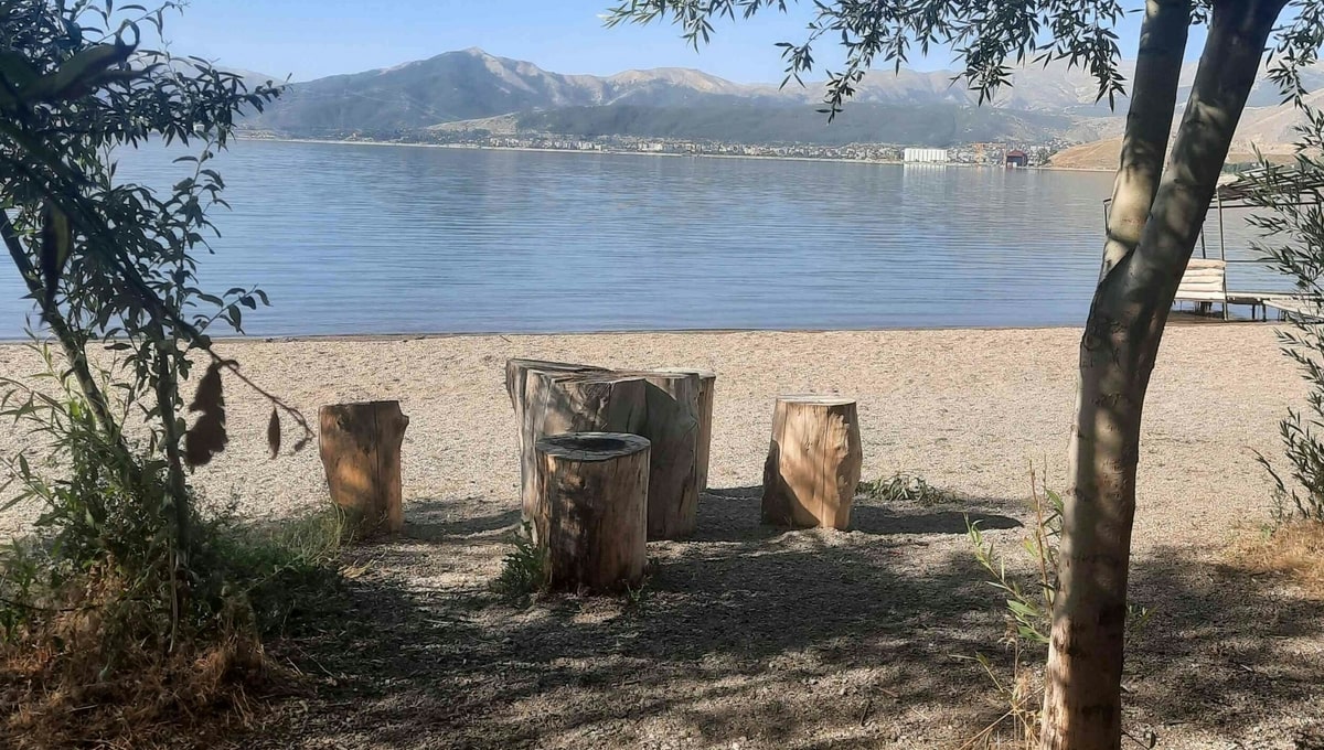 Bitlis Ücretsiz Kamp Alanları - Tatvan Gölü Piknik ve Kamp Alanı2