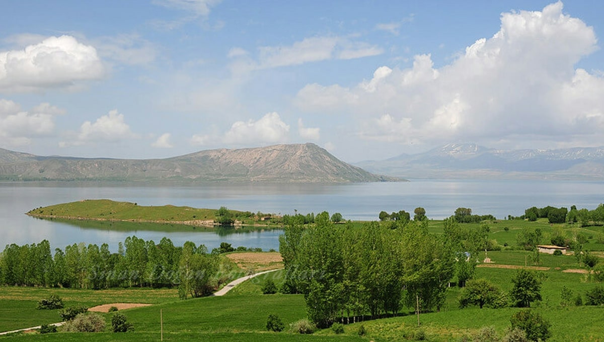 Bitlis Ücretsiz Kamp Alanları - Tatvan Yelkenli Bucağı Kamp Alanı