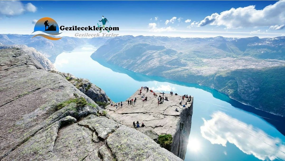 Kuzey Ülkeleri Görülmesi Gereken Yerler Preikestolen